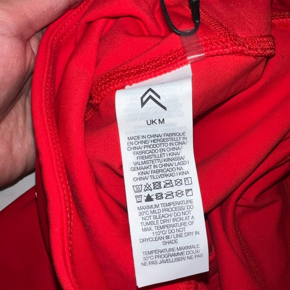 UNIFIED WRAP LEGGINGS
Color:
Muscle Mommy Red Regular Length - Picture 8 of 11